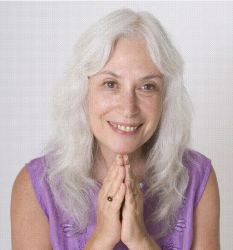 Portugal: Yoga of the Heart – Yoga Therapy Certification Course with Nischala Joy Devi 