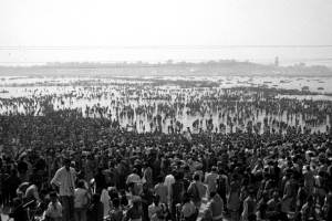 2001 Kumbha Mela at Allahabad (en.wikipedia)