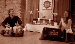 UK: Kírtan Concert with Narayani & Jason Kalidas at Jivamukti Yoga Centre